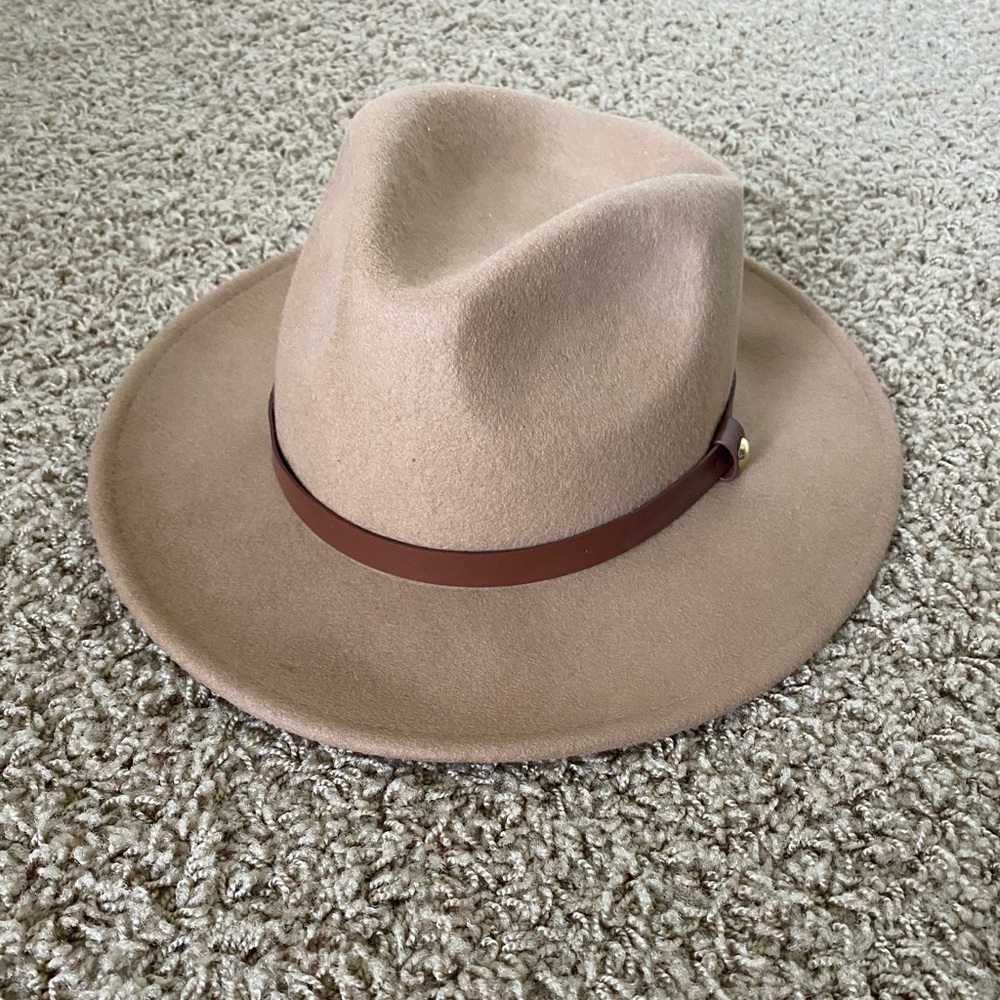 Tan Wide Brim Felt Hat